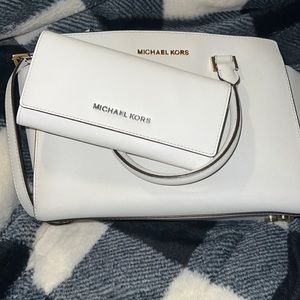 Used lightly Michael Kors purse and wallet